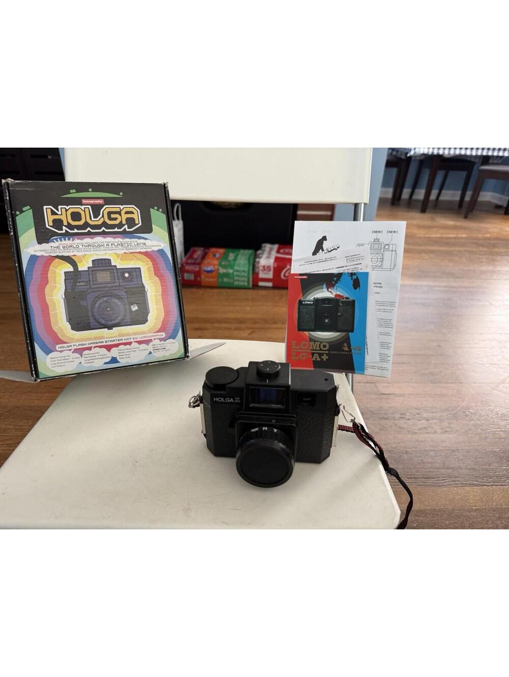 Lomography HOLGA 120 CFN Color Flash Camera Starter Kit,